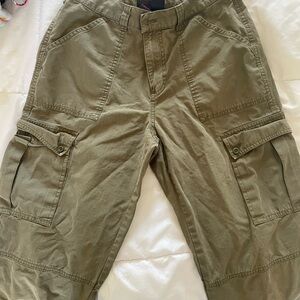 Ralph Lauren Women's Olive Cargo Capris